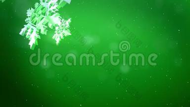 美丽的3d雪花在绿色的<strong>背景</strong>下，在夜晚漂浮在空中。 用作圣诞、<strong>新年贺卡</strong>或冬季动画